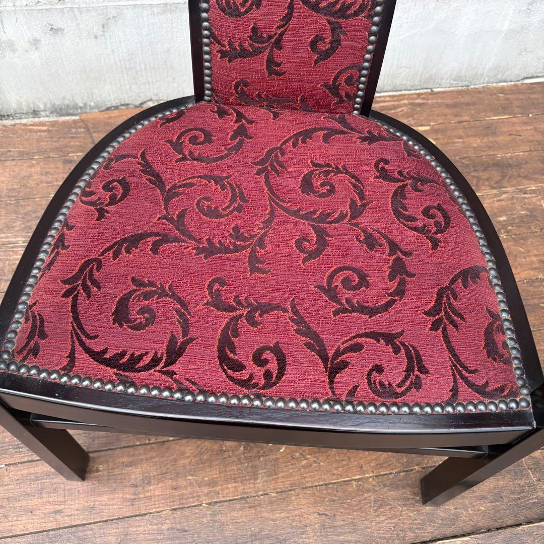 ① 森繁 アームチェア 椅子 高級家具 アンティーク 猫脚 赤系 ファブリック