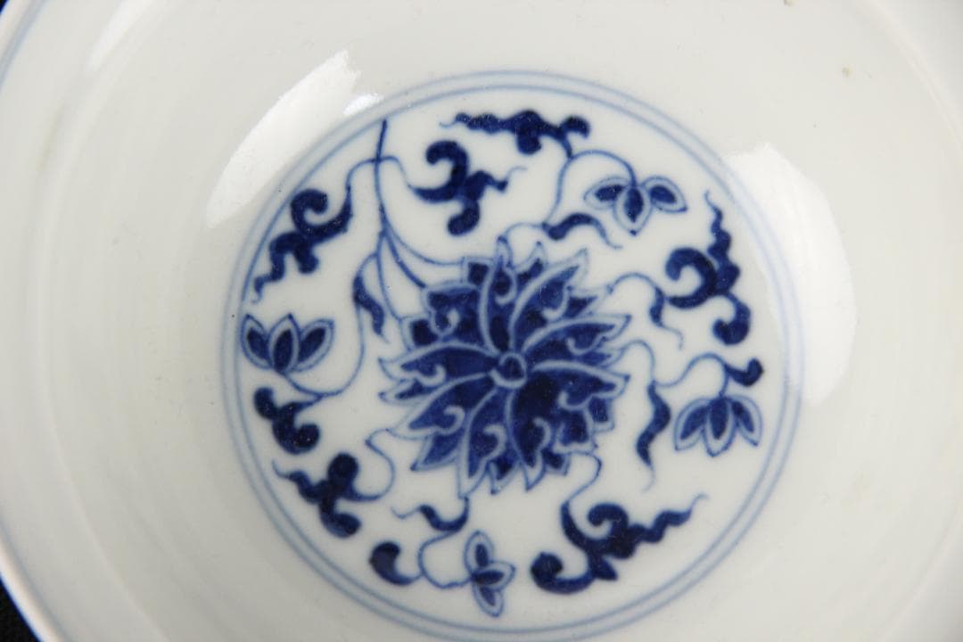 中国美術　青花纏枝蓮文碗　唐草　大清光緒年製款　古陶磁　茶道具 ESM12-6