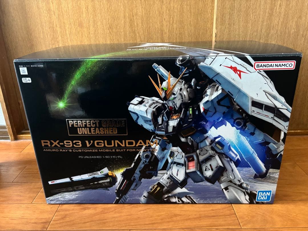 【新品未開封】PG UNLEASHED 1/60 v ガンダム ＋LEDユニット