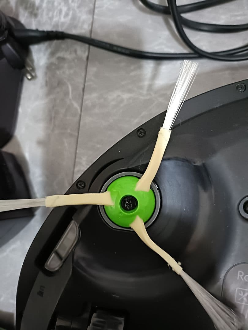 U*2様 iRobot Roomba i7 ルンバ ロボット掃除機本体　　充電器