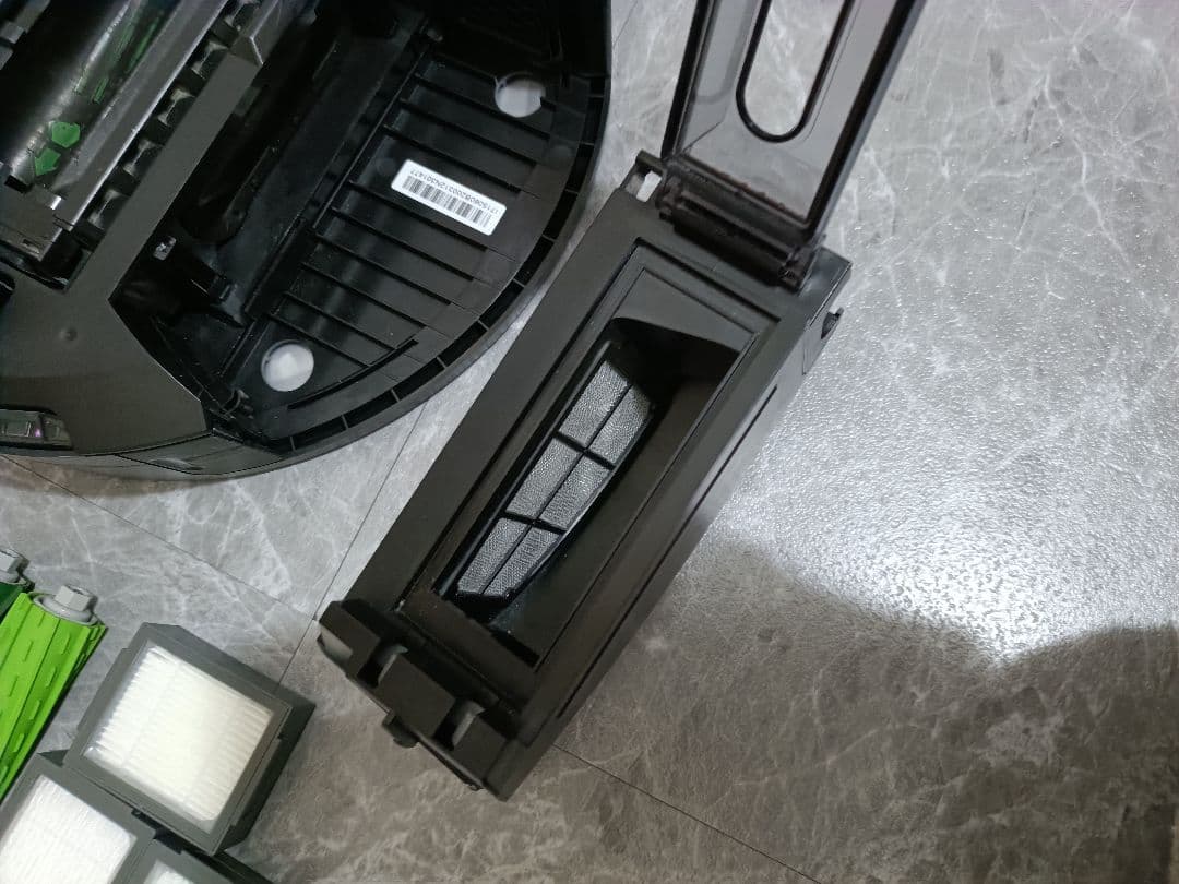 U*2様 iRobot Roomba i7 ルンバ ロボット掃除機本体　　充電器