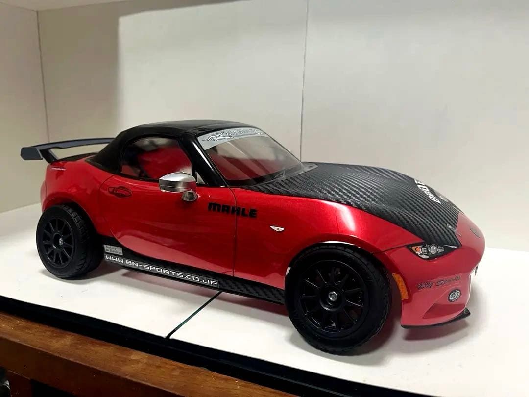 ラジコン 1/10 タミヤXB マツダ ロードスター レッドボディとタイヤセット