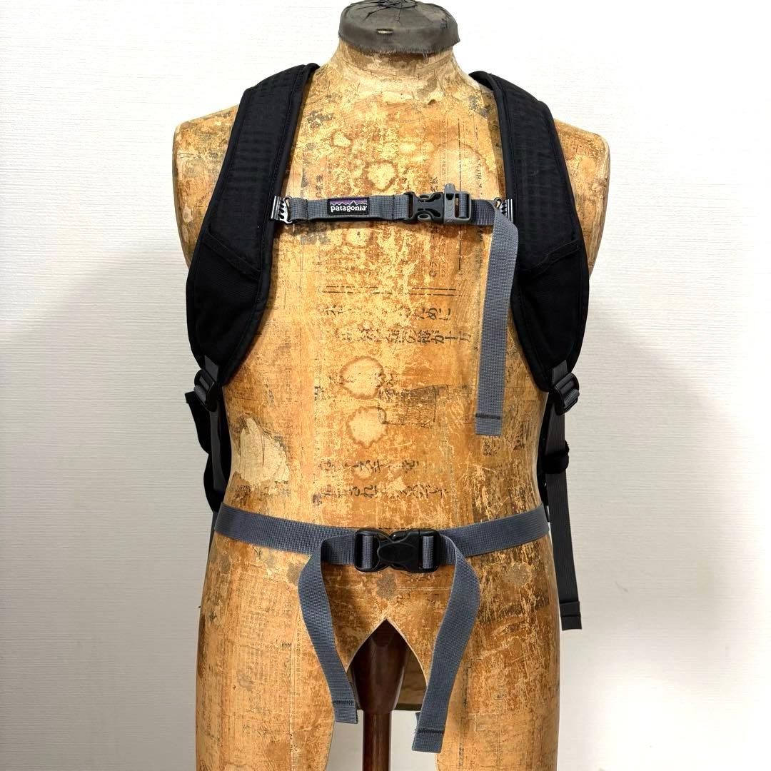 良品 パタゴニア 黒 ブラック ライトワイヤーパック リュック 48860