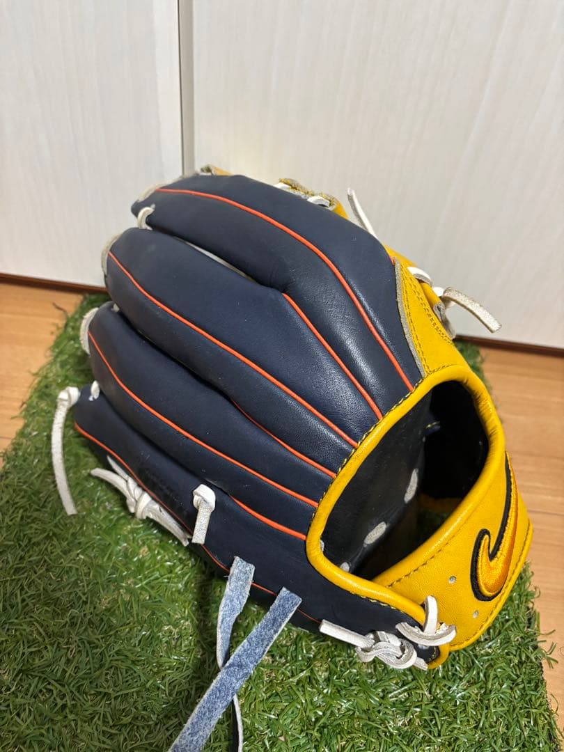 R*O様 一般軟式　大人用　ナイキ　内野手