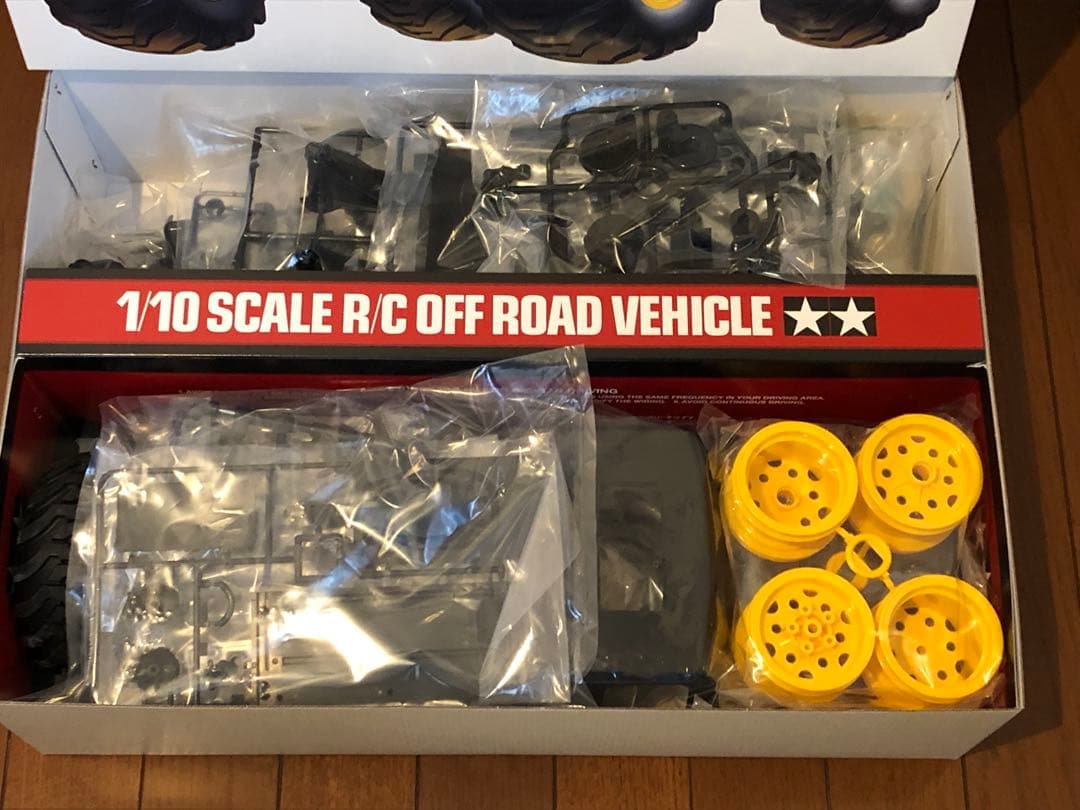 新品未組立 タミヤ 1/10 ブラックフット 2016