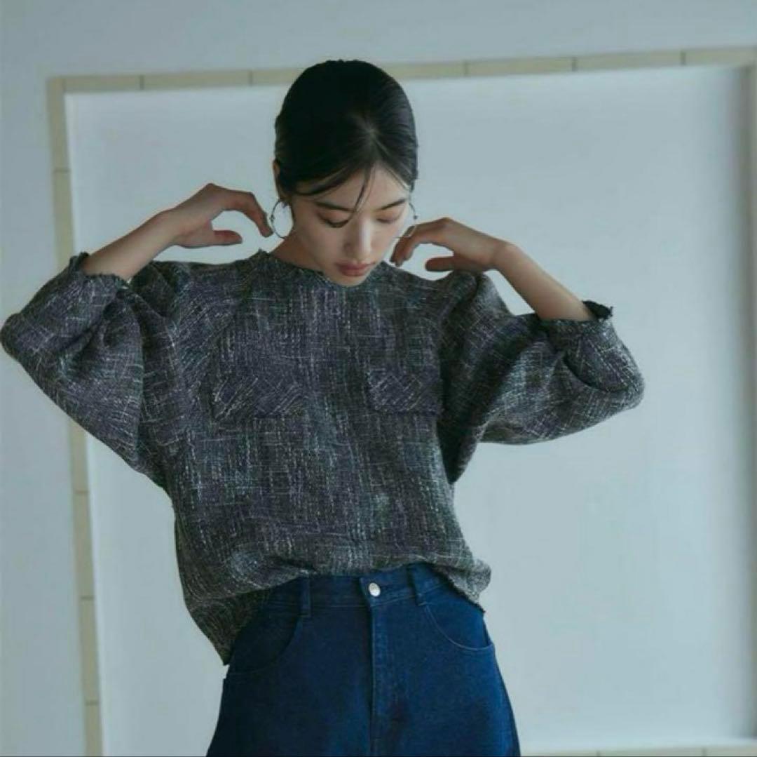meer. TWEED PULLOVER ミックスチャコール