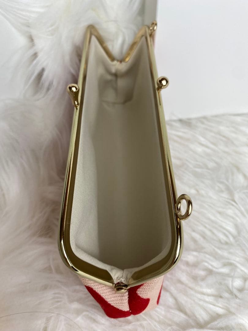 MIU MIU ハート柄 クラッチバッグショルダーバッグ正規品ノベルティ新品