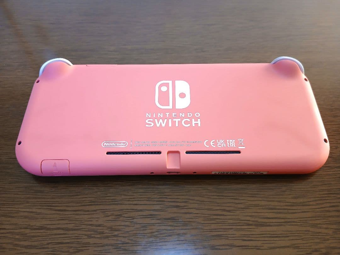 Nintendo Switch Lite　コーラル