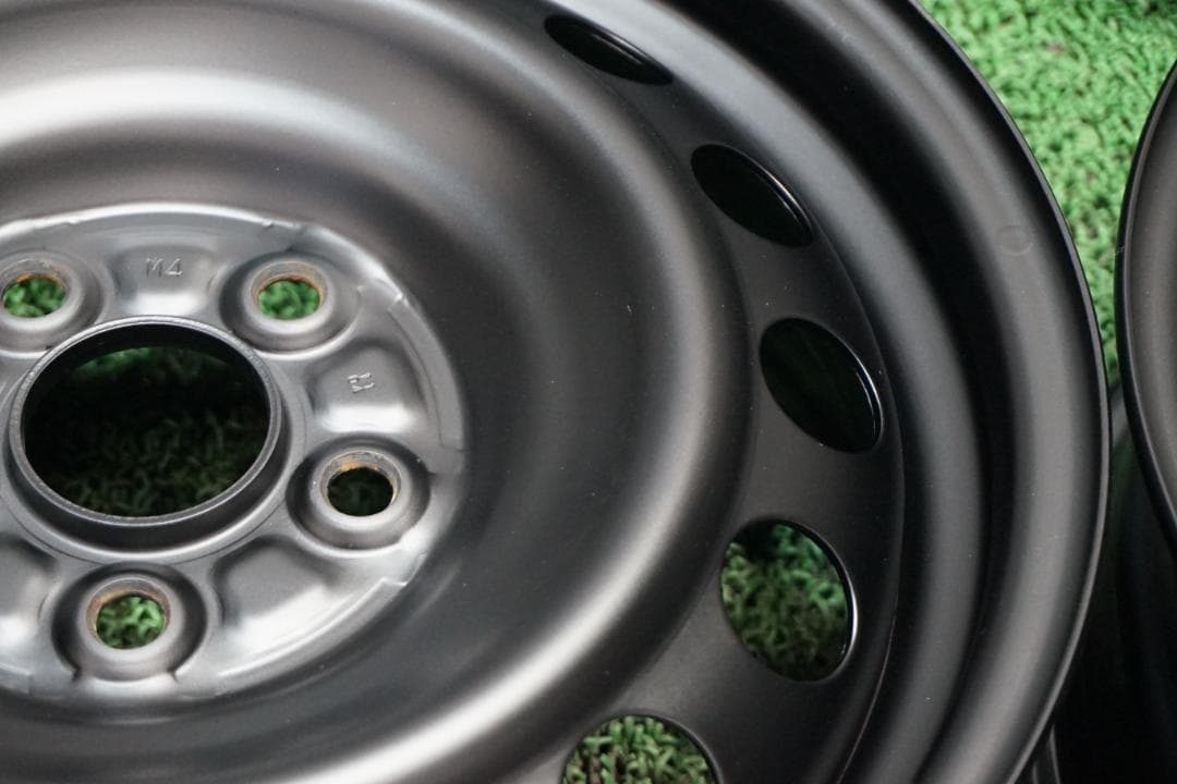 トヨタ純正　カスタムブラックエディション　プリウス　シエンタ　アウトドア