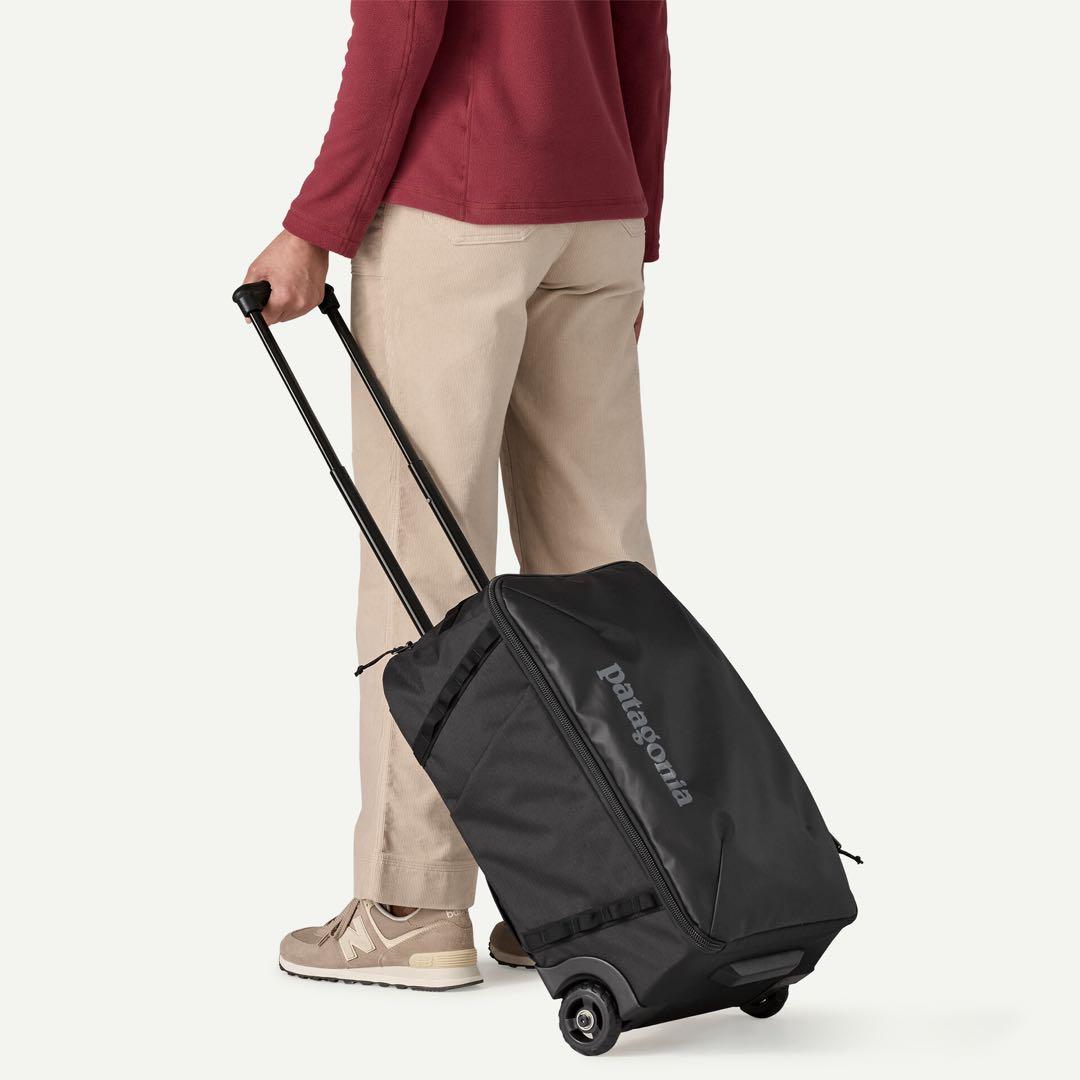 パタゴニア ブラックホール・MLC ウィーリー 34L 新品　旅行カバン