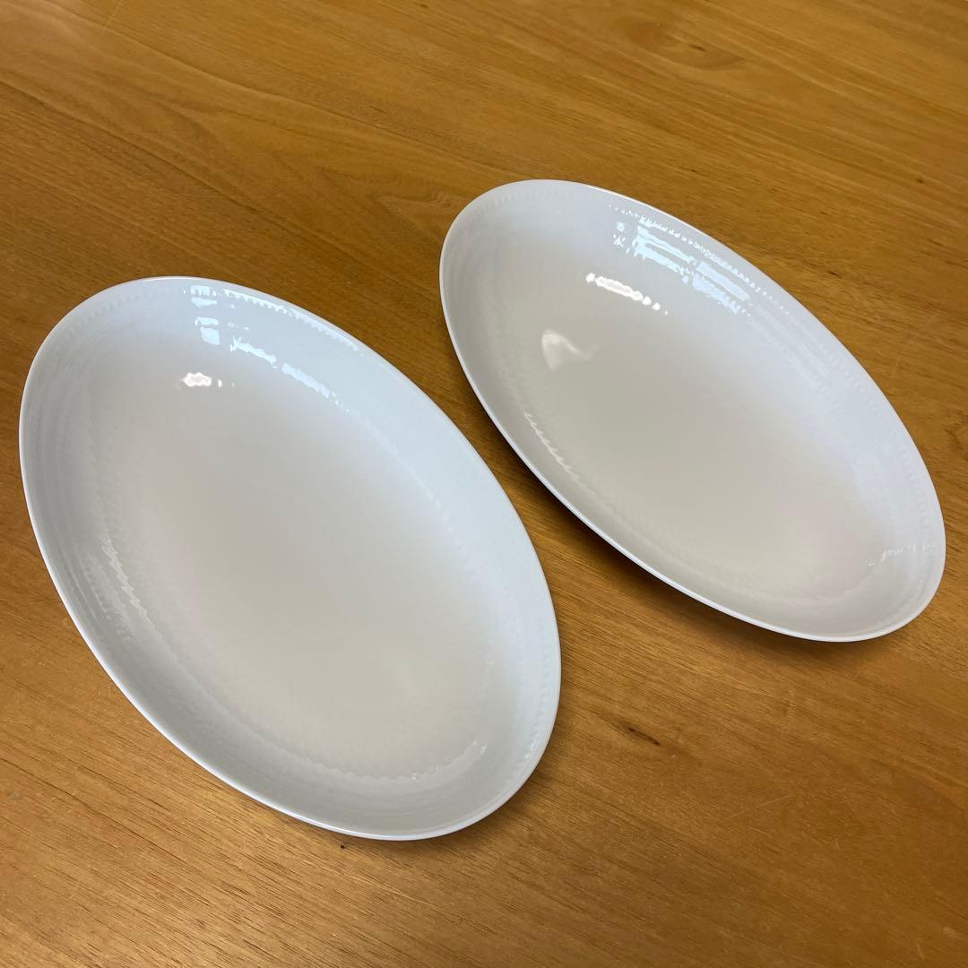 ロイヤルコペンハーゲン　ホワイトパルメッテオーバルディッシュプレート2枚27㎝
