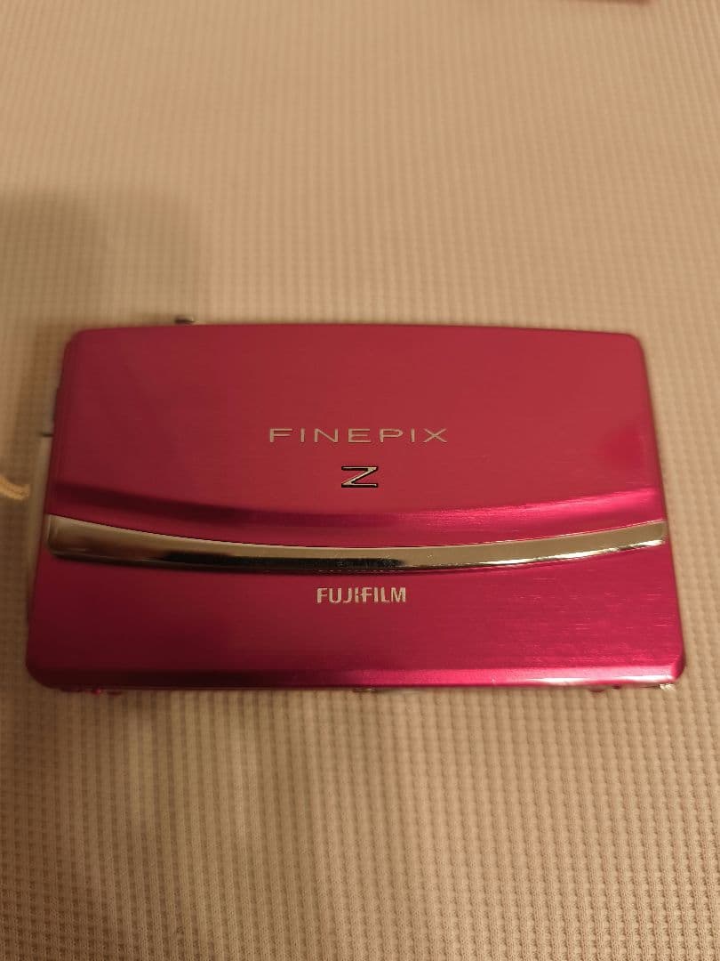 富士フィルム　FINEPIX Z90