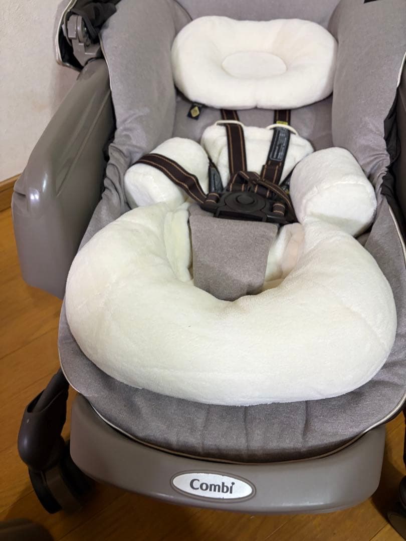 【極美品！】コンビ ネムリラ AT BEDi EGおやすみドーム付 電動