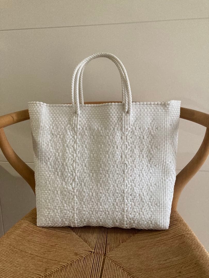 極美品★未使用★レトラ メルカドバッグ 　Lサイズ　ホワイト白　タッセル付き