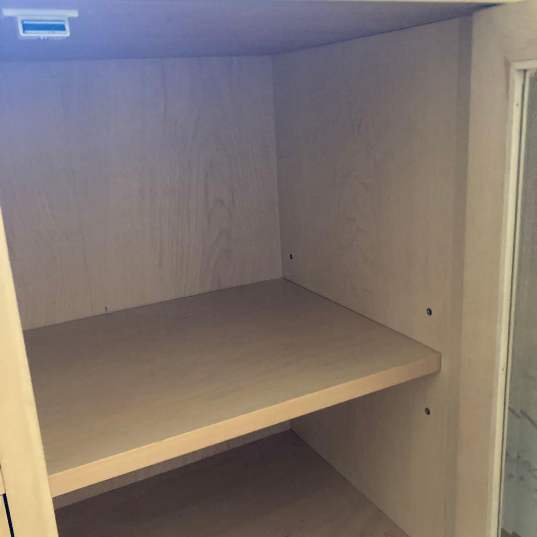 リンホーリンサイドボード　キャビネット　飾り棚