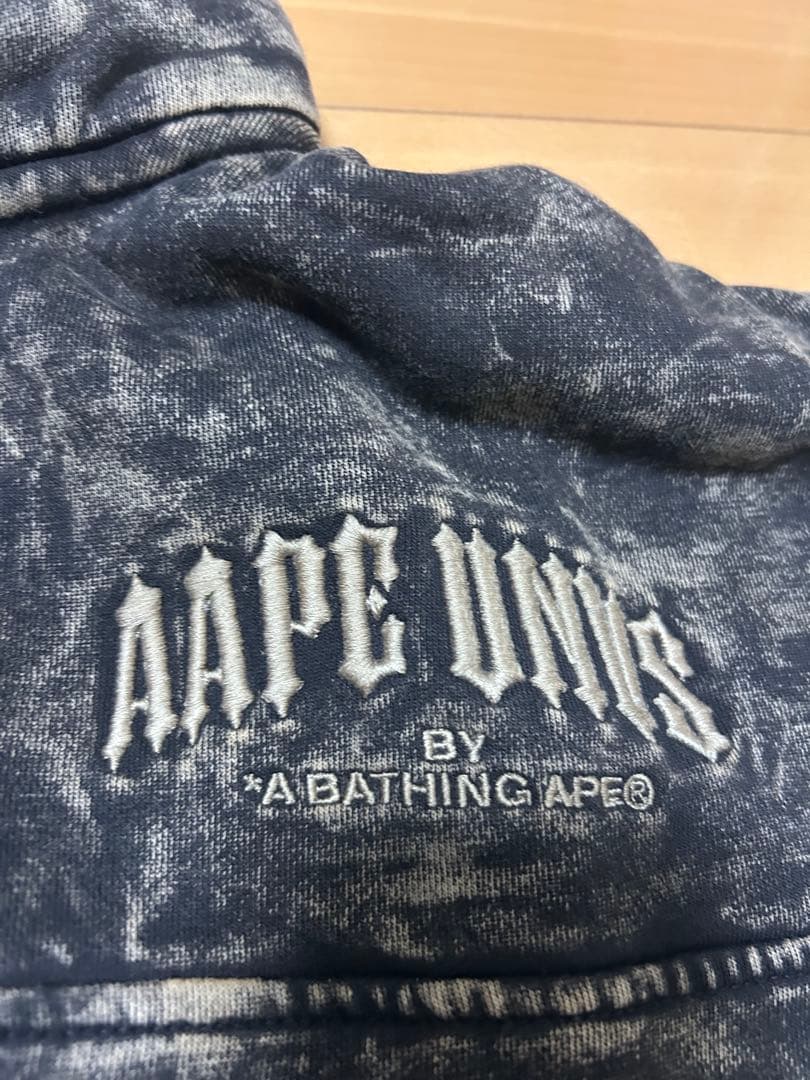 未使用　タグ付き　 A BATHING APE ジップ付き