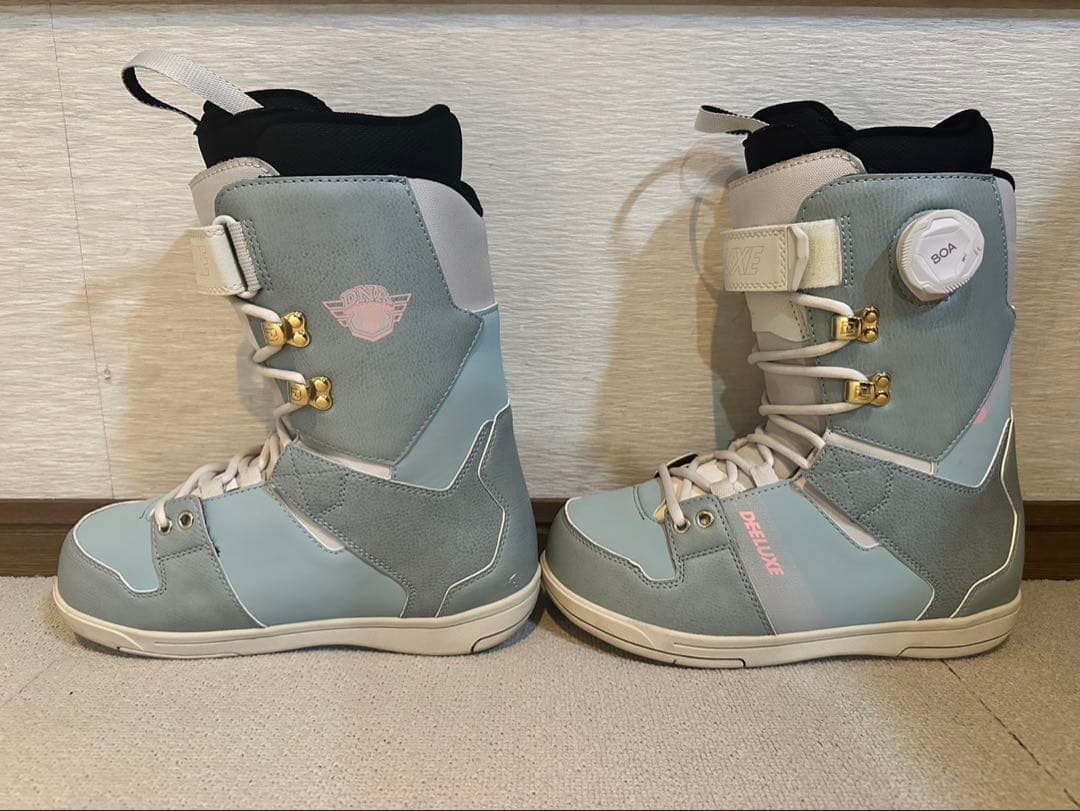 DEELUXE DNA スノーボードブーツ 女性用 水色/グレー 25cm