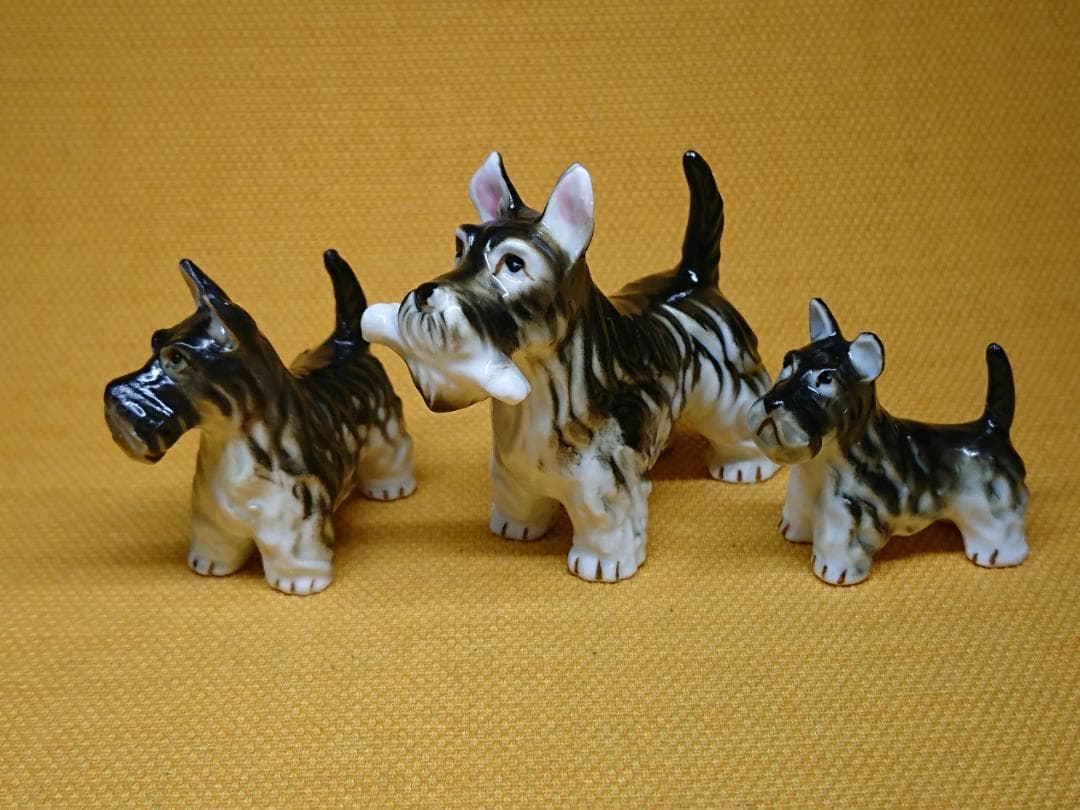 犬　スコティッシュテリア　陶器　置物　インテリア　工芸品　美術品　A3118
