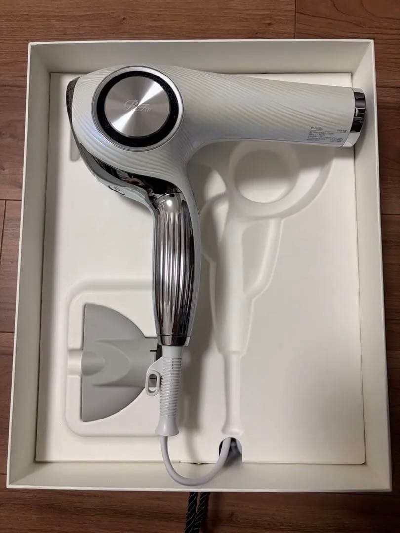 リファビューテック ドライヤープロ（ホワイト） ヘアドライヤー 1200W