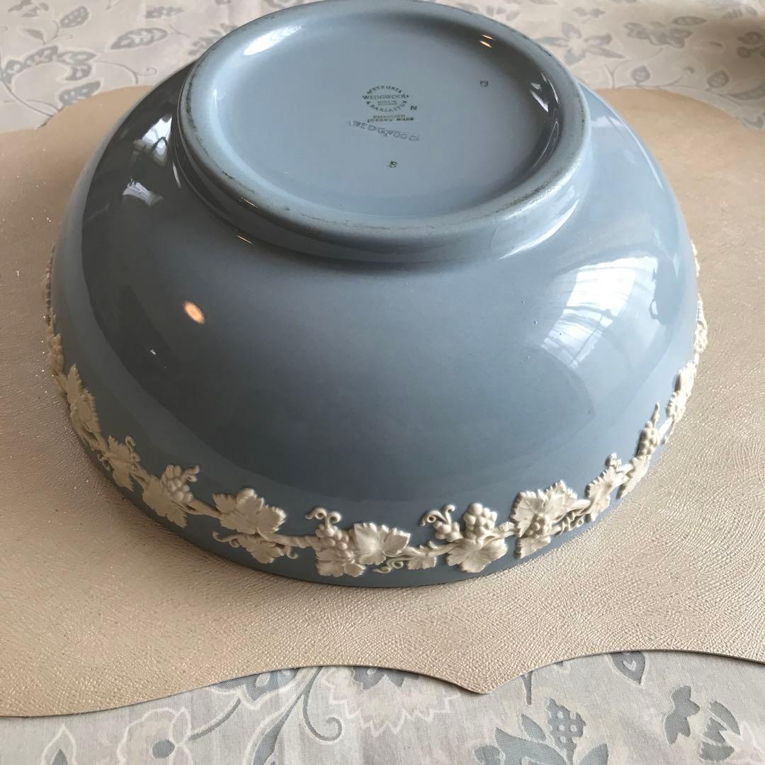 ウエッジウッドアンティーク　エンボスドクィーンズウエア　サラダボール