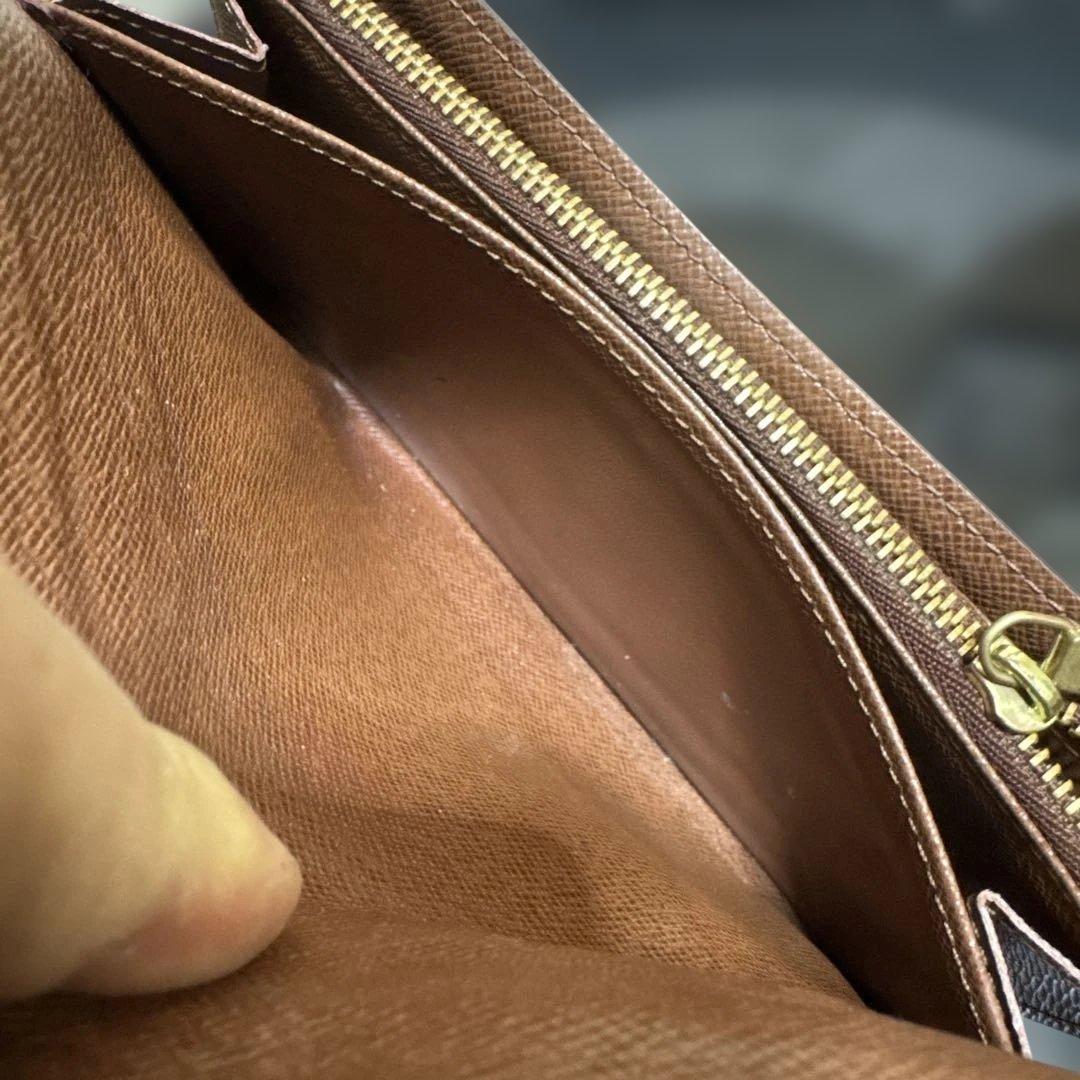 13☆美品♪カード10枚タイプ☆サラ長財布