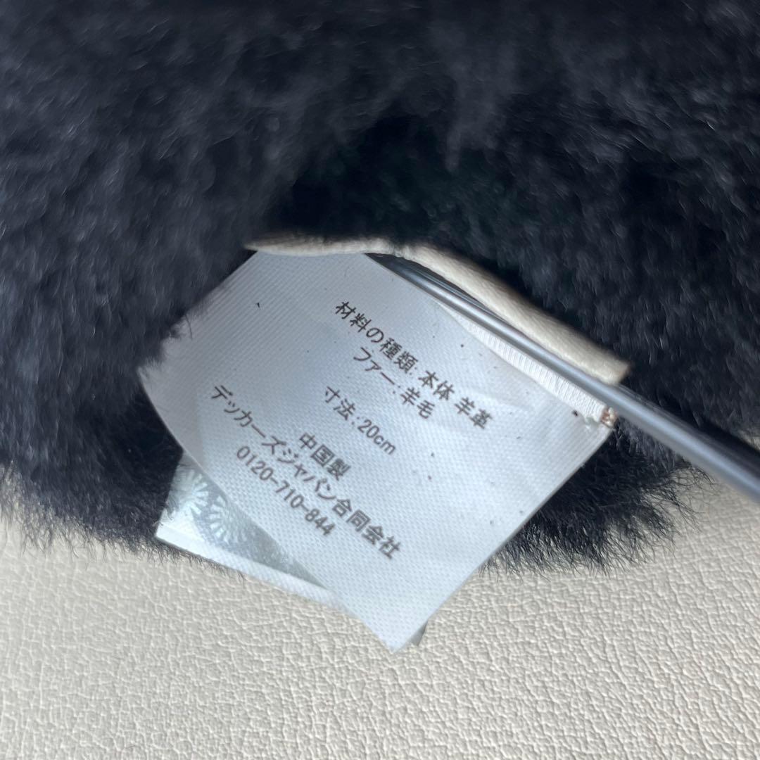 美品　UGG 手袋　ブラック シープスキン　エンブロイダーミトン　羊革　ファー