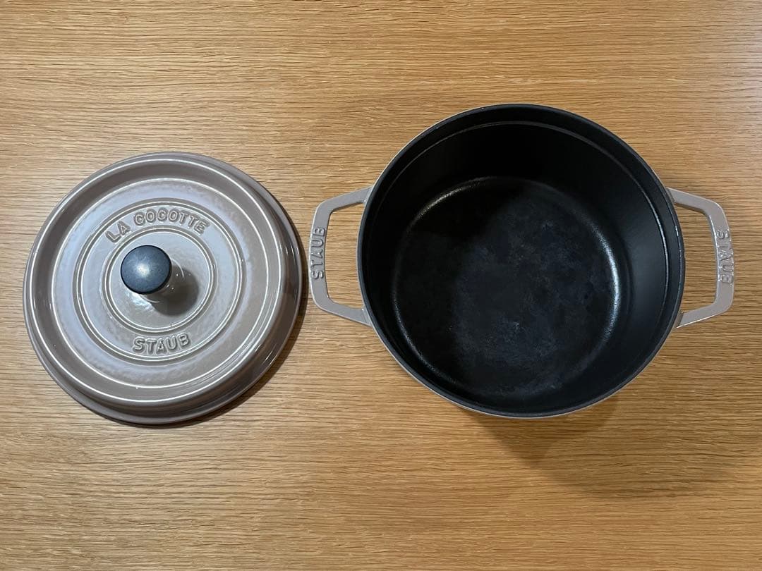 STAUB ピコ ココット ラウンド リネン 22cm