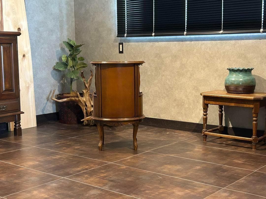 アンティーク　2段チェスト　ラウンドコンソール　クラシック　木彫　猫脚　GZ