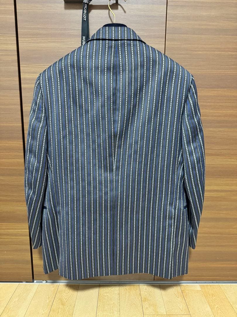 LOUIS VUITTON スーツ