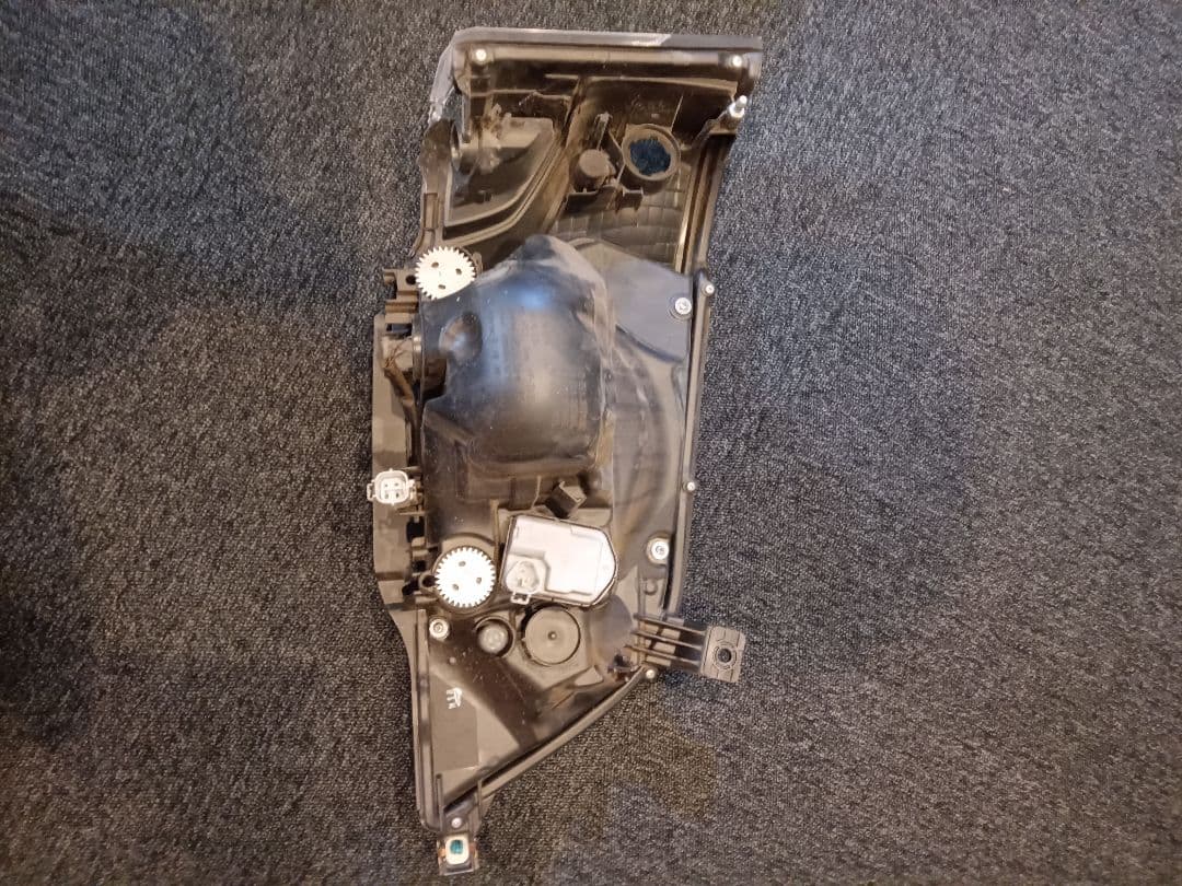 TOYOTAダイナ　ヘッドライト ジャンク