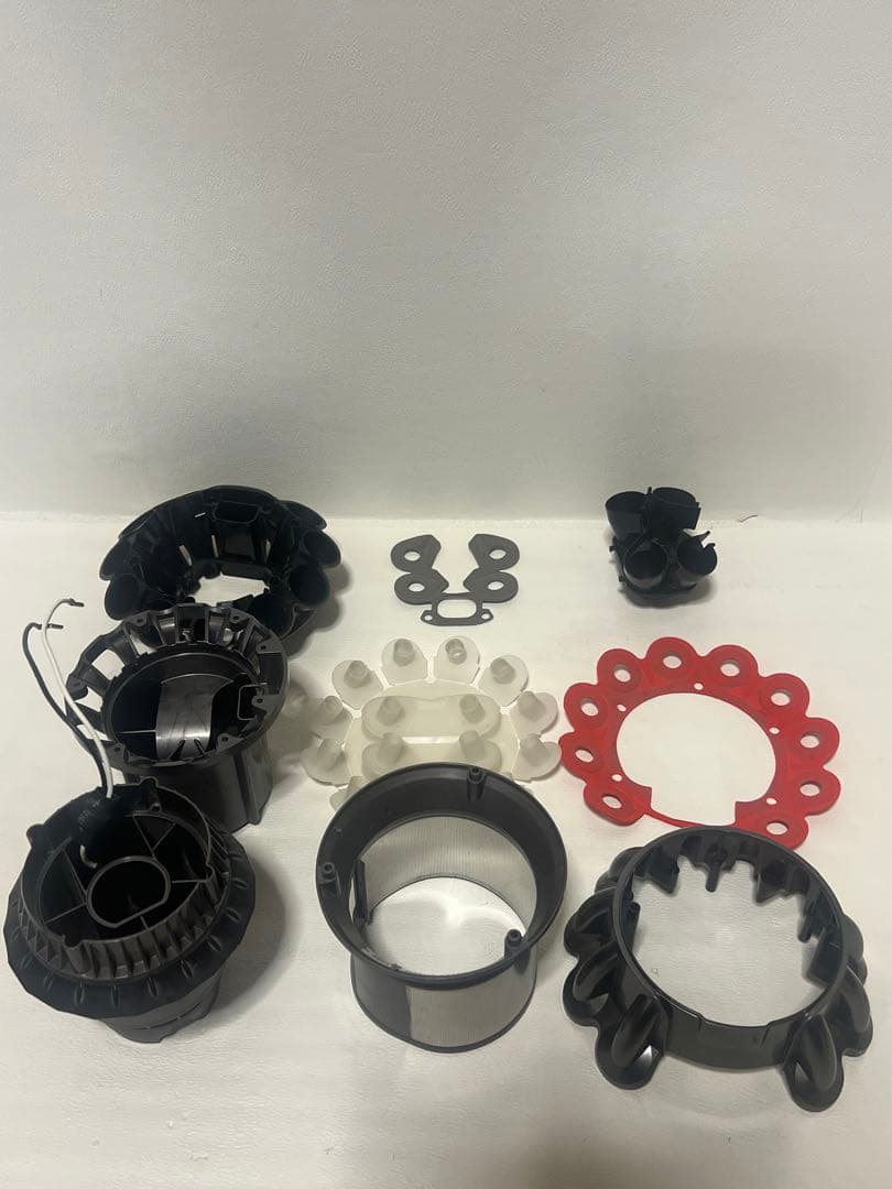 【動作品＆バッテリー劣化無し】ダイソン掃除機 dyson sv12 V10 T1