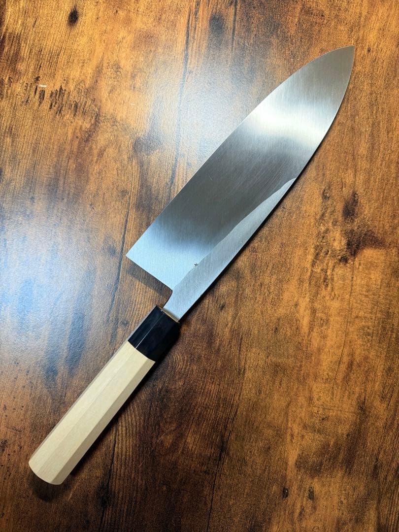 【堺打刃物】　鮭切 サケ切 出刃　白ニ鋼　包丁　9寸　水牛八角柄