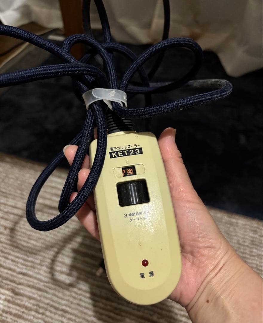 こたつテーブル　HIDAKAGU　【お取置き中】