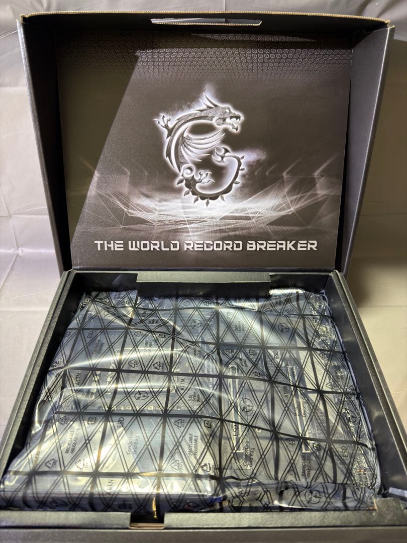 ビ*プ様 [新品][未開封]MSI MEG Z690 UNIFY マザーボード