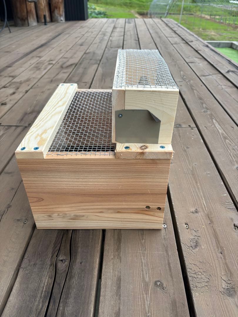 スズメバチ捕獲器　4個組　とも