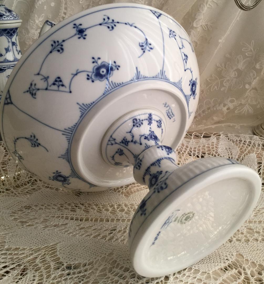 ロイヤルコペンハーゲン “ブル ーフルーテッド プレーンレース” コンポート