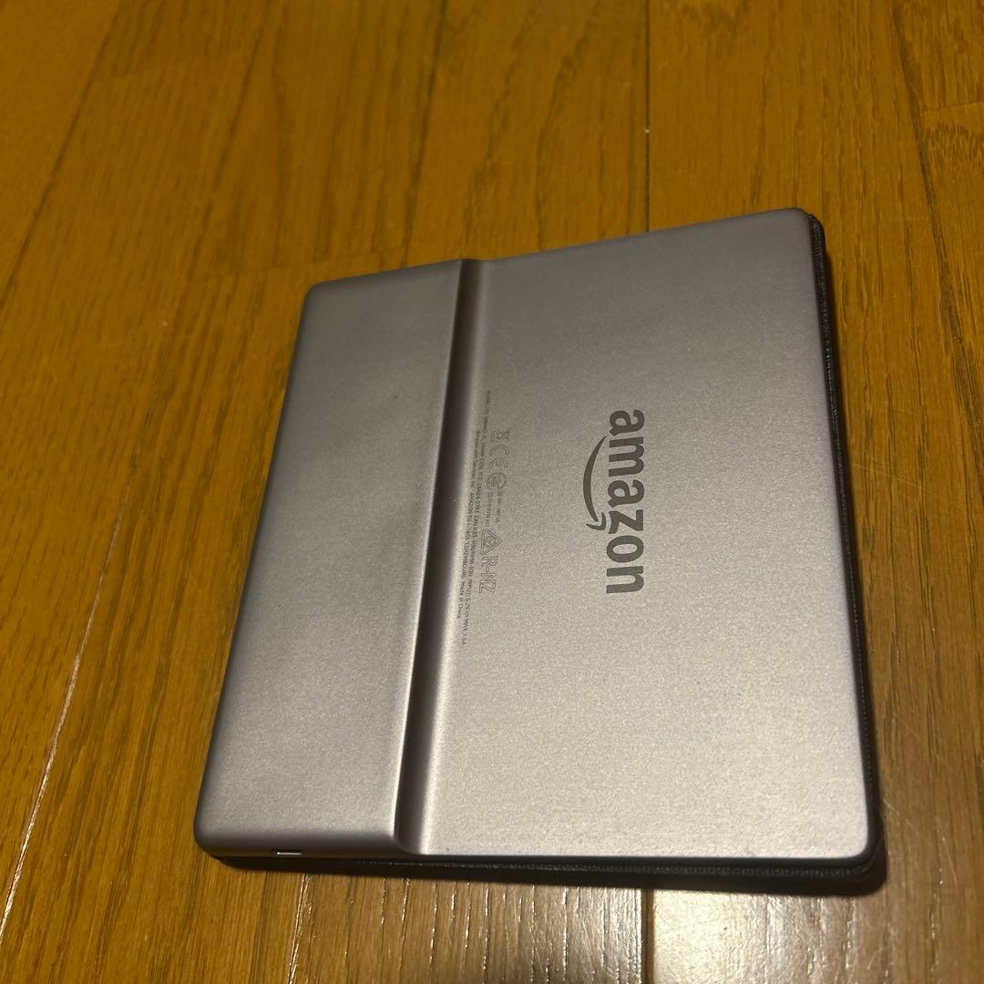 Kindle Oasis 9世代 広告無し 32GBモデル　おまけ付き