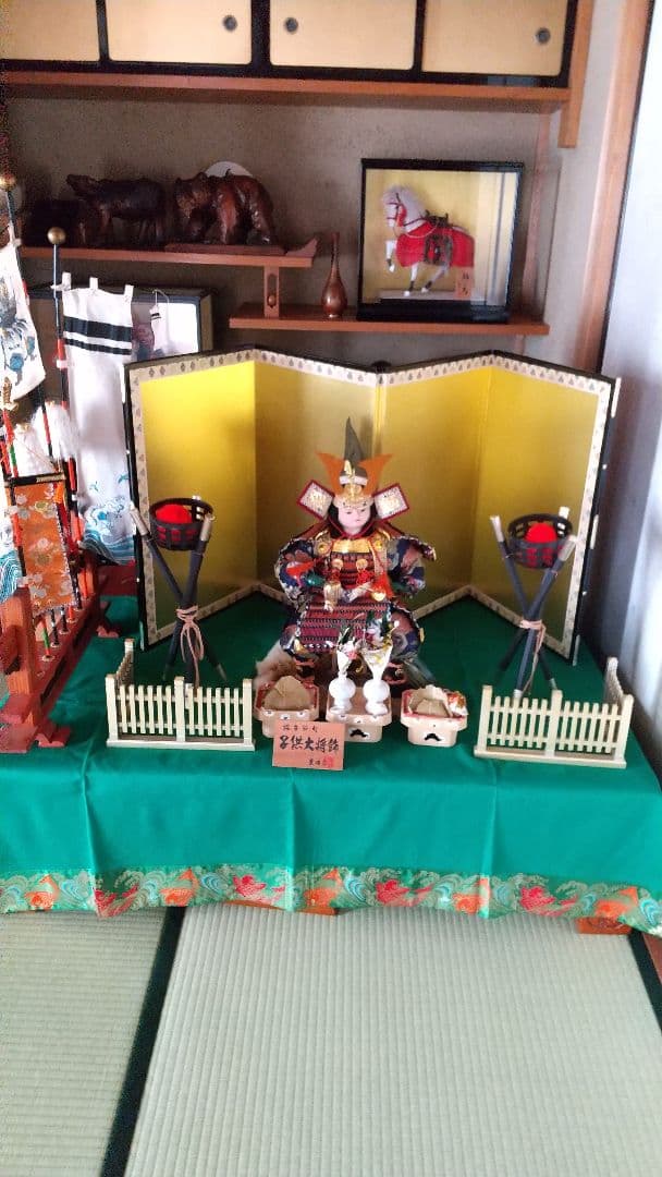 五月人形 子供大将 と、座敷旗飾りセット