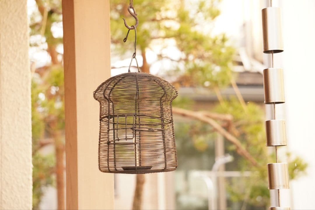 吊り灯籠　針金製　アンティーク　雑貨　骨董　吊灯籠　灯り　照明　庭　インテリア