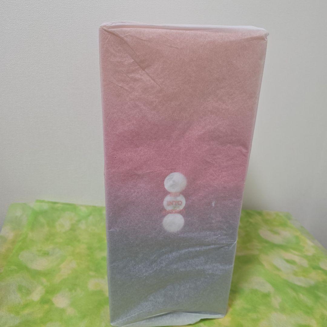 ラブブ Big into Energy　ROCK THE UNIVERSE