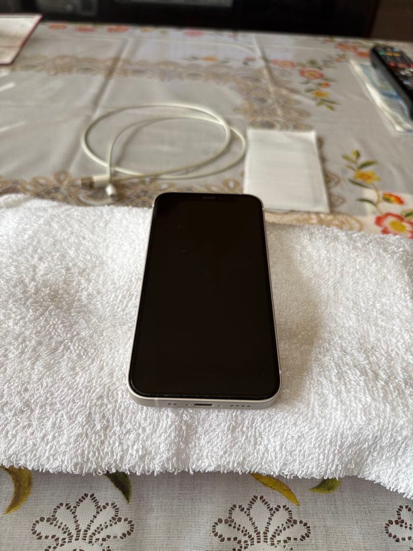 Apple iPhone 12mini 64GB ホワイト 本体 美品❗️