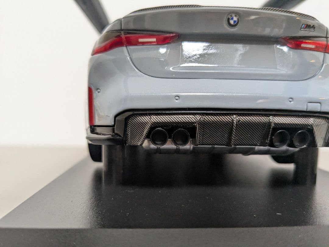 BMW M4　ミニカー　ベンツ　オートアート　京商 1/18　ミニチャンプス