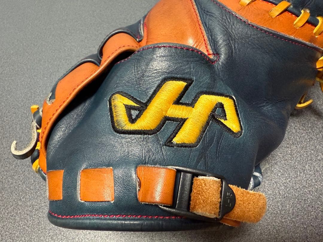 ハタケヤマ　硬式用キャッチャーミット　スペシャルプロオーダー　カラーオイル付
