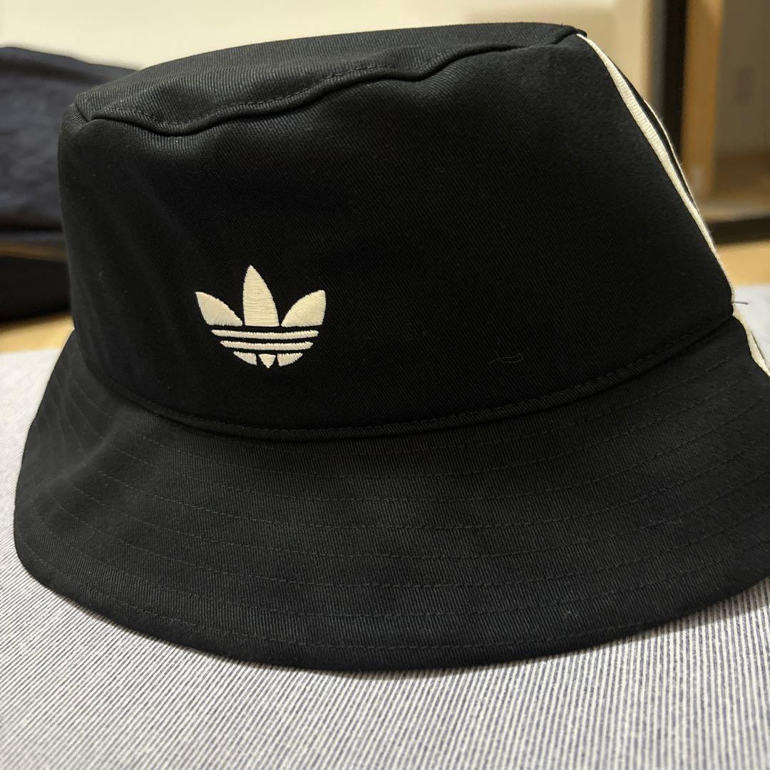 <日本未発売>oasis アディダス バケットハット 希少ブラックM/Lサイズ