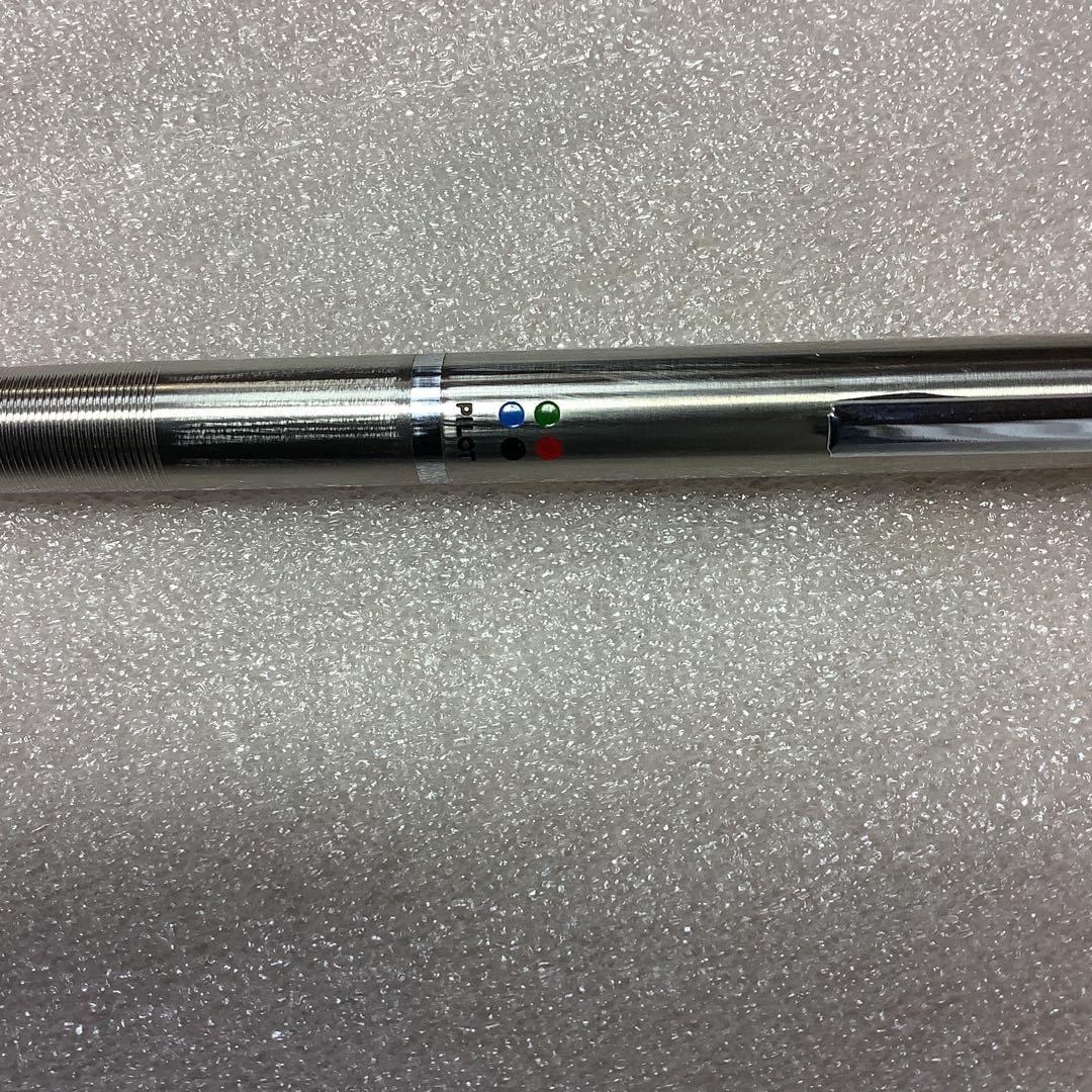 PILOT ボールペン シルバー 振り子式　多色(4色)インク