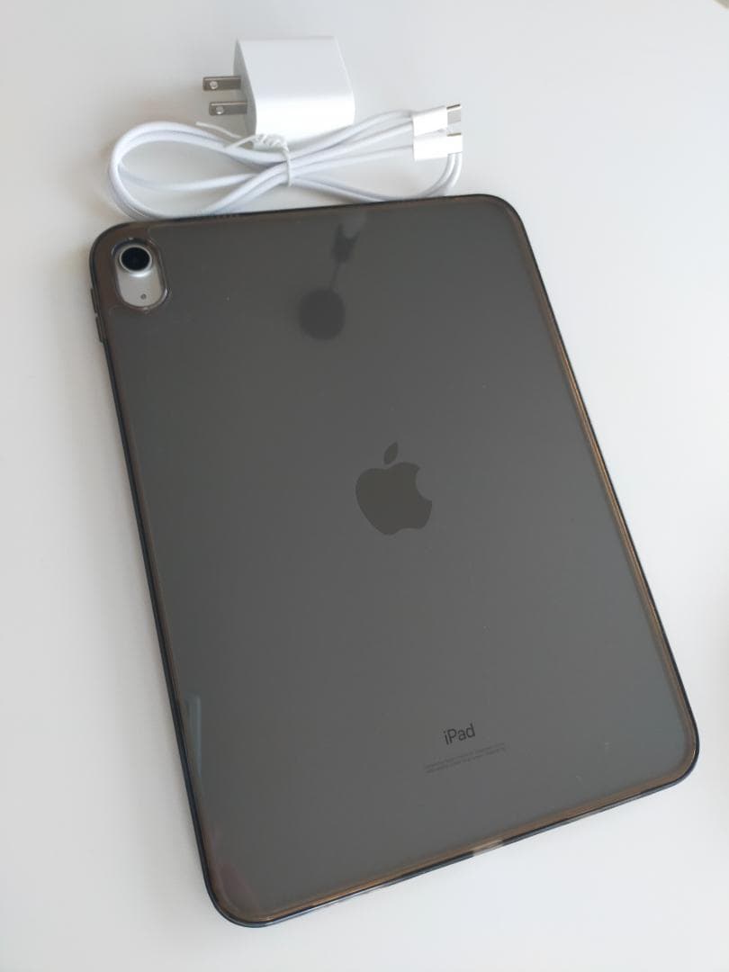 【美品・保証残】ケース付♥️iPad 第10世代 64GB Wi-Fi シルバー