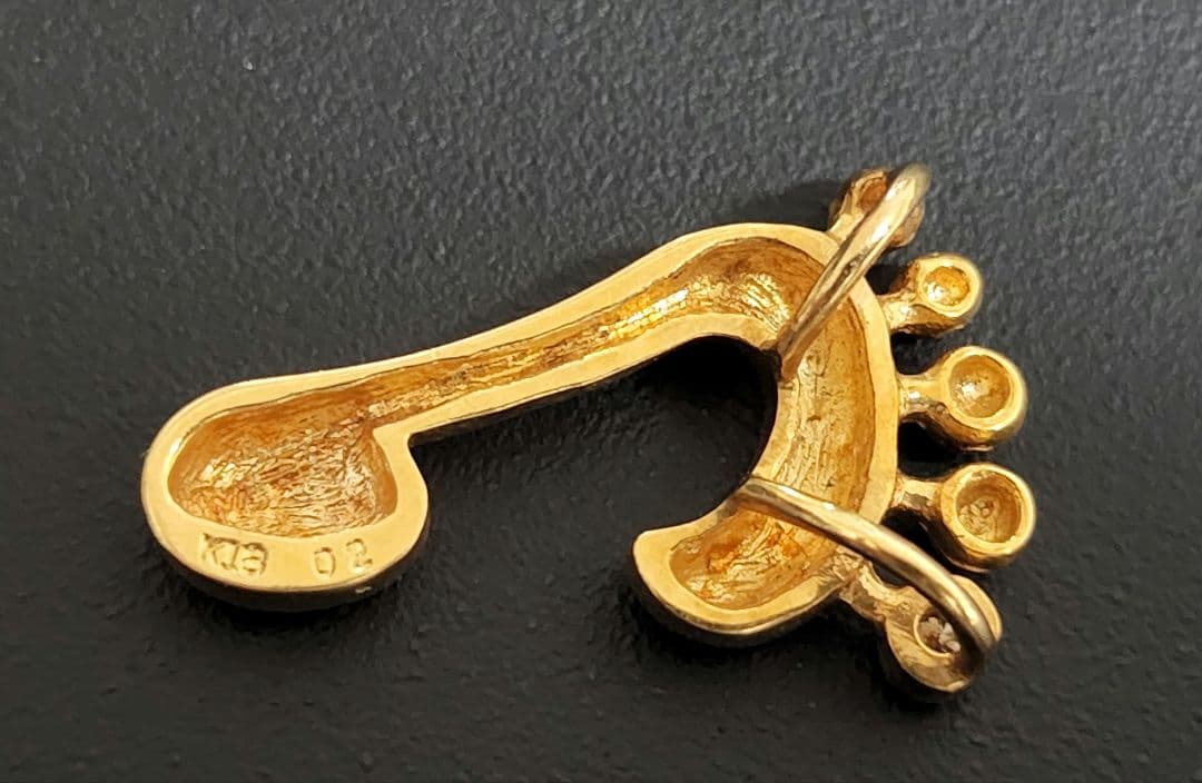 ネックレスチャーム