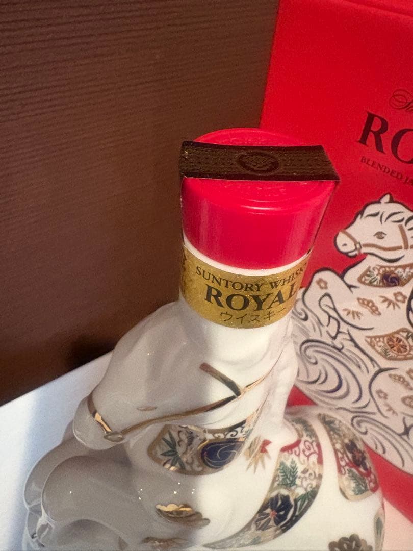 サントリー ウイスキー ロイヤル 午歳ボトル　新品