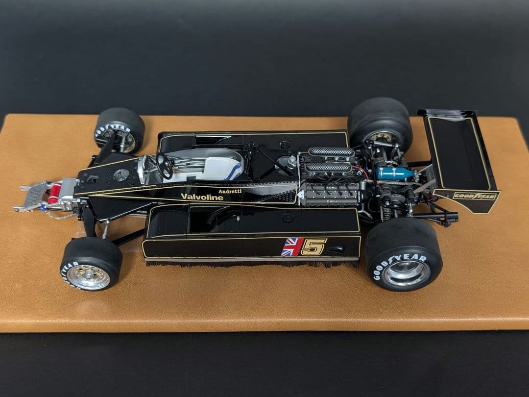 TSM 1/18 LOTUS Type78 ローンチver. M.アンドレッティ