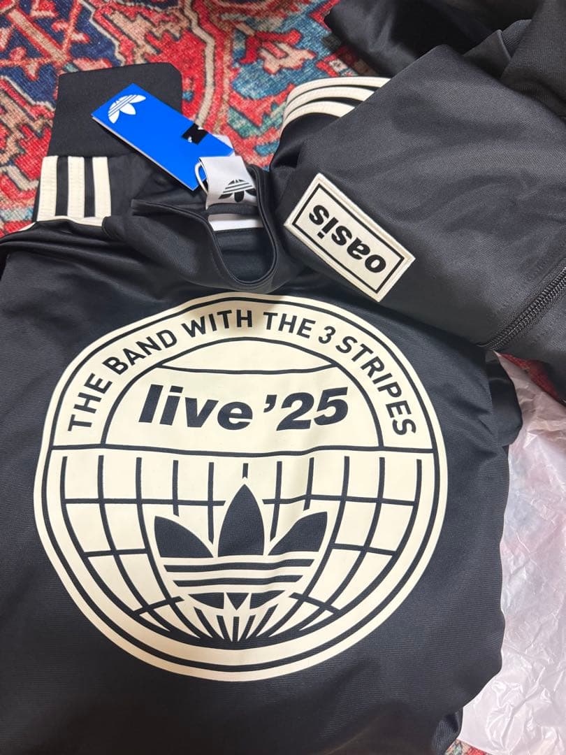 ADIDAS x OASIS ツアー ファイヤーバード トラックトップ M